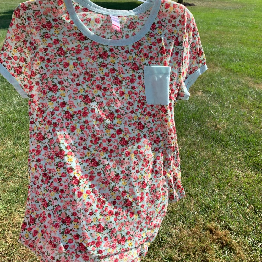 Short sleeve shirt